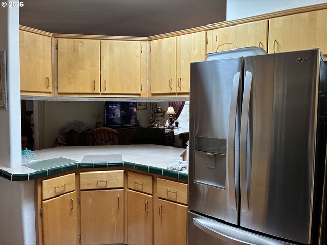 1111 Se 3RD Ave 61, Canby, OR 97013