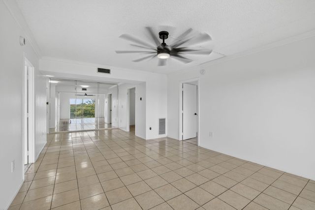 4174 Inverrary Drive 513, Lauderhill, FL 33319