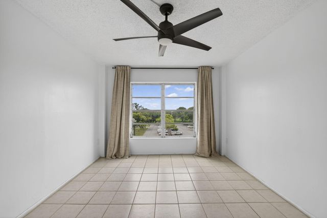 4174 Inverrary Drive 513, Lauderhill, FL 33319