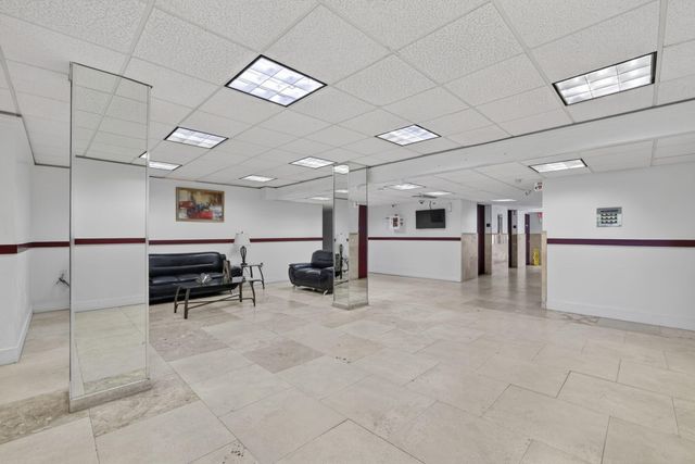 4174 Inverrary Drive 513, Lauderhill, FL 33319