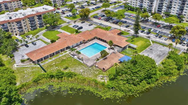 4174 Inverrary Drive 513, Lauderhill, FL 33319