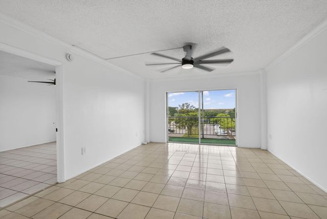 4174 Inverrary Drive 513, Lauderhill, FL 33319