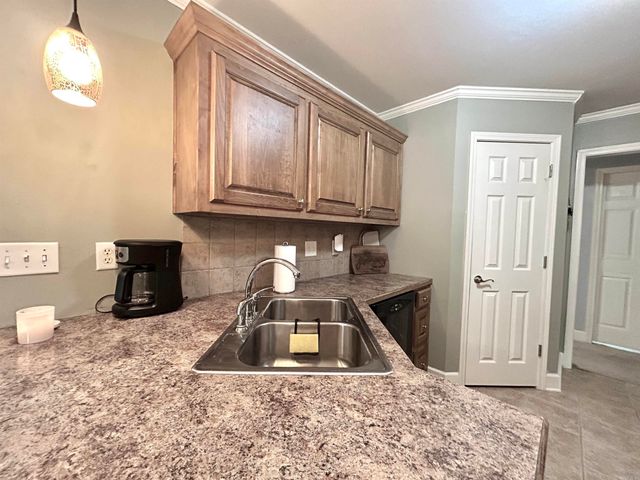 413 SHARON OAKS, Benton, AR 72019