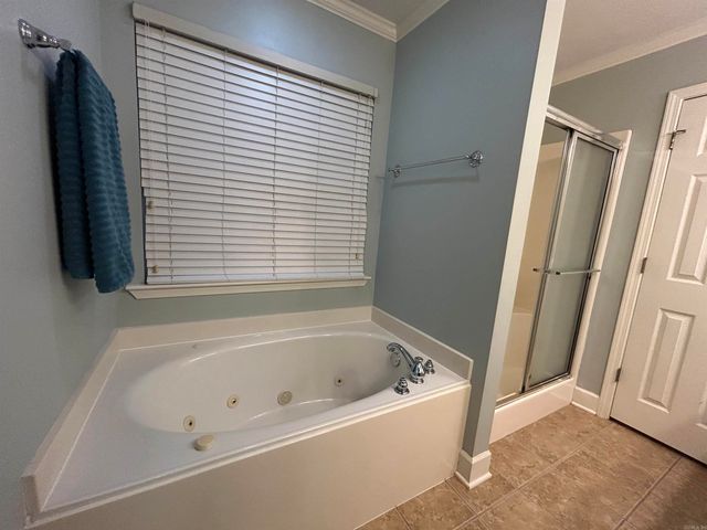 413 SHARON OAKS, Benton, AR 72019