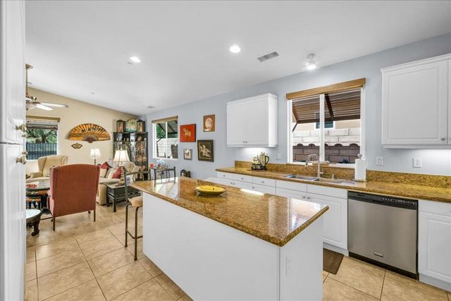 2579 Savanna Way, Palm Springs, CA 92262