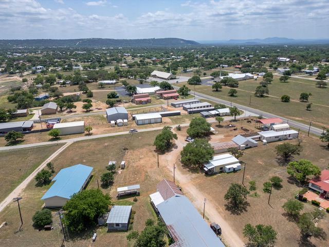 128 Golden Harvest DR, Buchanan Dam, TX 78609