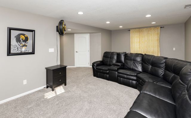 795 SE Westgate Drive, Waukee, IA 50263