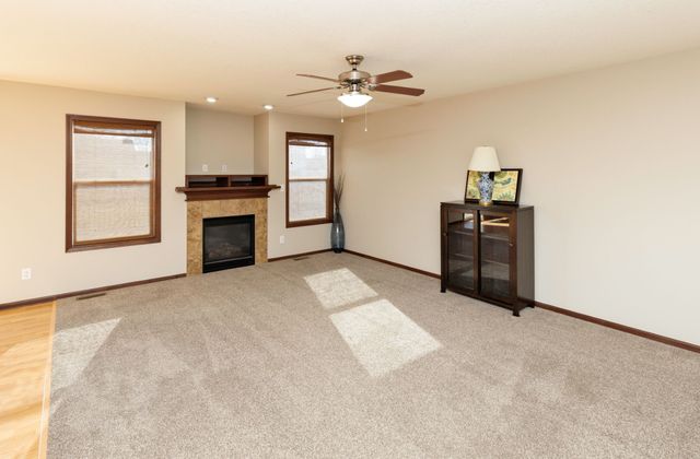 795 SE Westgate Drive, Waukee, IA 50263