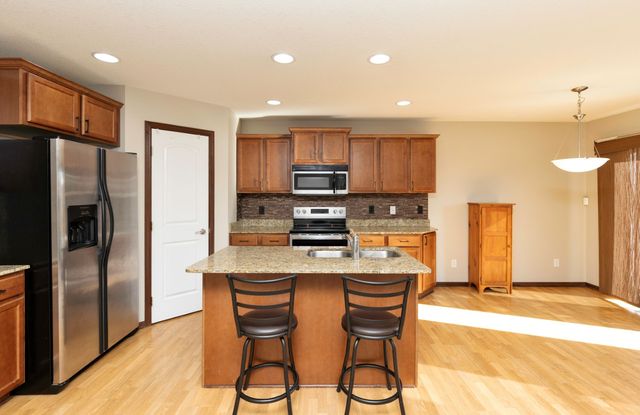 795 SE Westgate Drive, Waukee, IA 50263