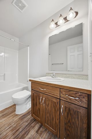 1326 4th Street NW, West Fargo, ND 58078