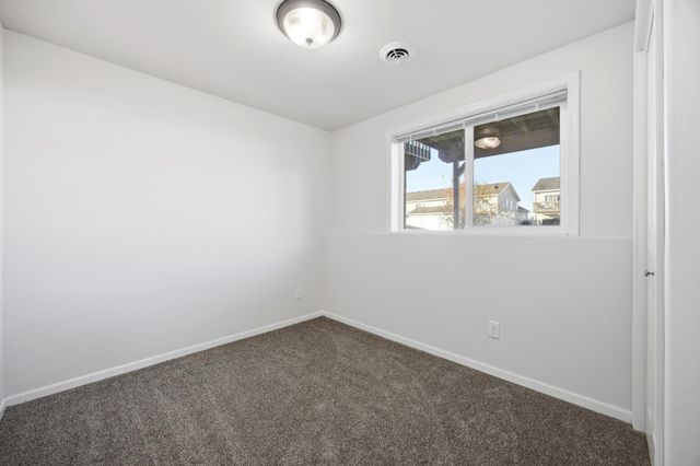 1326 4th Street NW, West Fargo, ND 58078