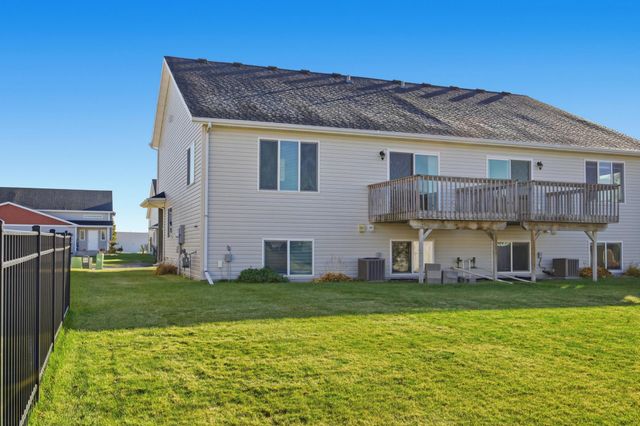 1326 4th Street NW, West Fargo, ND 58078