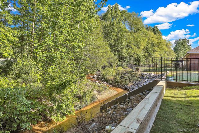 685 River Birch Circle, Wetumpka, AL 36093