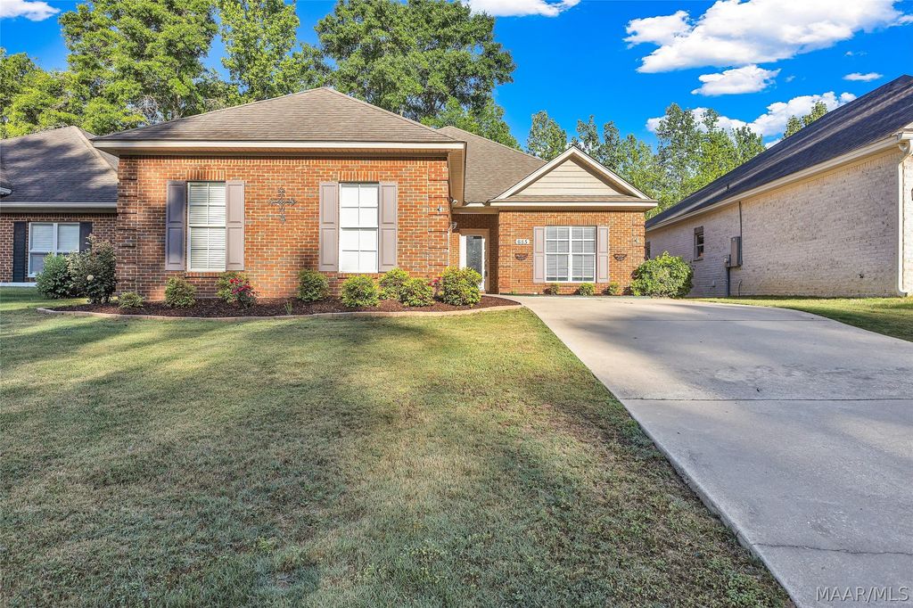 685 River Birch Circle, Wetumpka, AL 36093