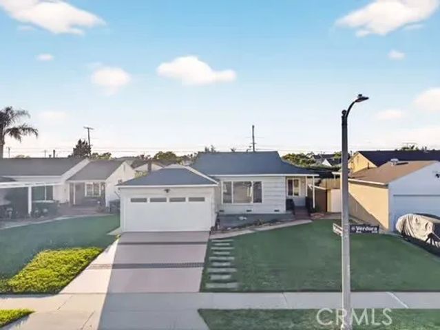 5429 Verdura, Lakewood, CA 90712