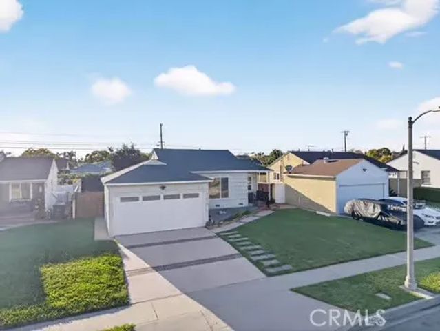 5429 Verdura, Lakewood, CA 90712