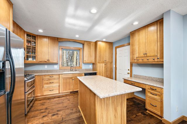 10445 Akron Avenue, Inver Grove Heights, MN 55077