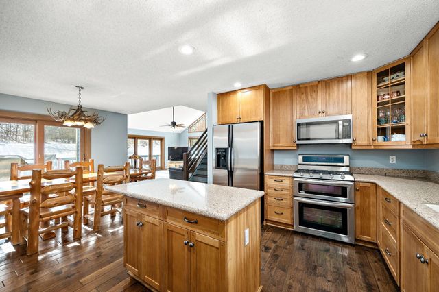 10445 Akron Avenue, Inver Grove Heights, MN 55077