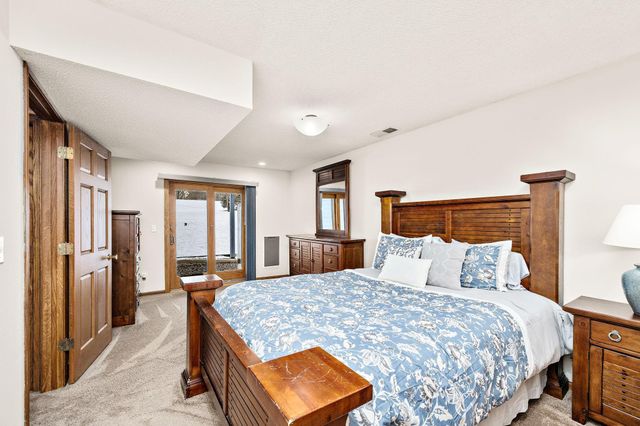 10445 Akron Avenue, Inver Grove Heights, MN 55077