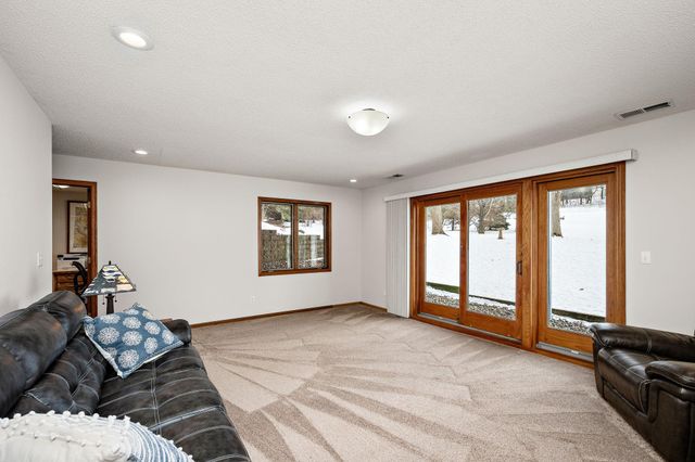 10445 Akron Avenue, Inver Grove Heights, MN 55077