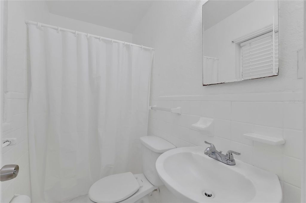 Image 10 of property listing at 8554 WICHITA PLACE, Orlando, FL 32827