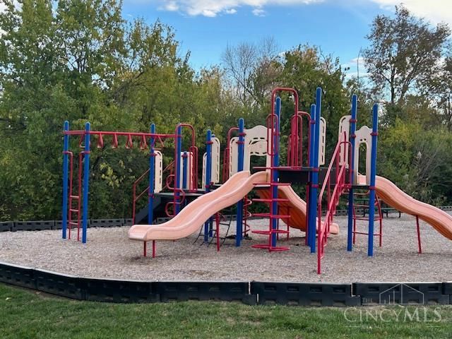 1857 Prairie Clover Dr, Turtle Creek Twp, OH 45036