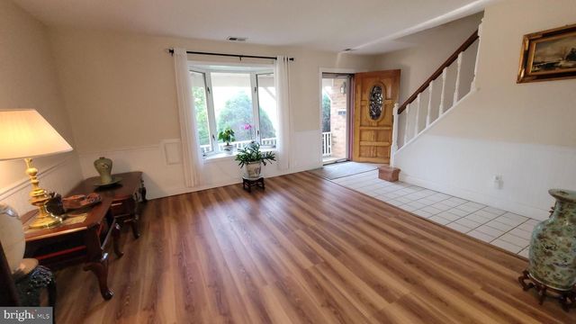 6433 LENOX CT, Bensalem, PA 19020