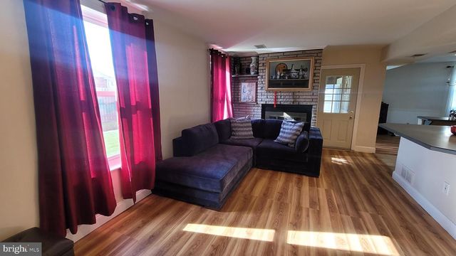 6433 LENOX CT, Bensalem, PA 19020