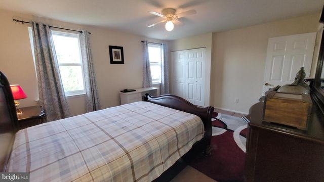6433 LENOX CT, Bensalem, PA 19020