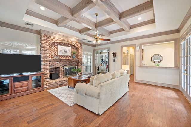 4310 Pembrooke Parkway N, Colleyville, TX 76034