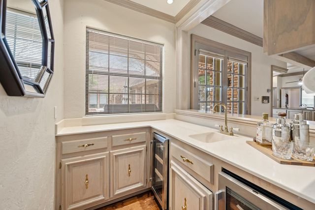 4310 Pembrooke Parkway N, Colleyville, TX 76034