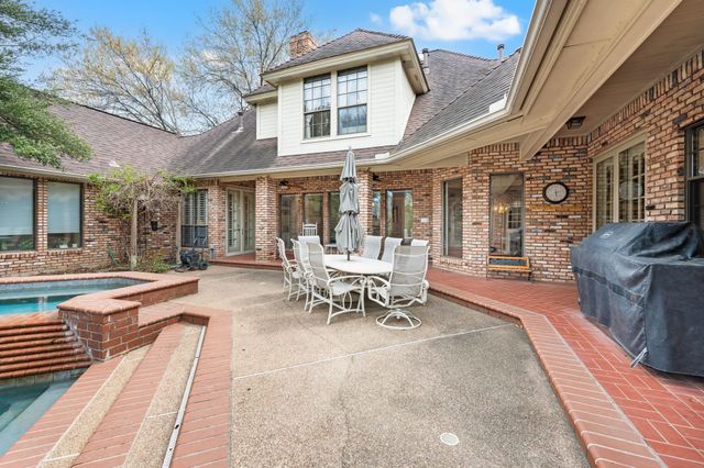 4310 Pembrooke Parkway N, Colleyville, TX 76034