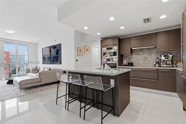 7825 NW 107th Ave 710, Doral, FL 33178