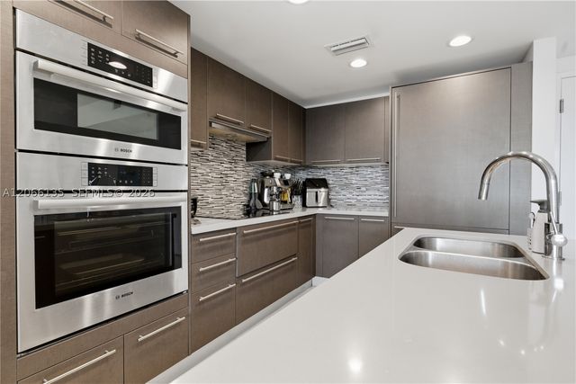 7825 NW 107th Ave 710, Doral, FL 33178