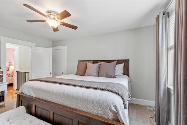 33 Hammond St, Leominster, MA 01453