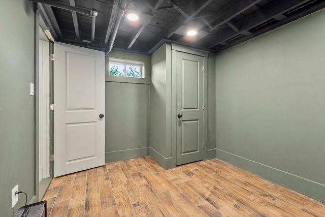 33 Hammond St, Leominster, MA 01453