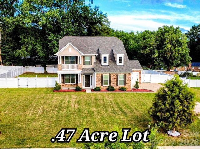 8207 Shady Pond Drive, Charlotte, NC 28227