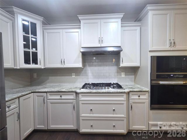8207 Shady Pond Drive, Charlotte, NC 28227