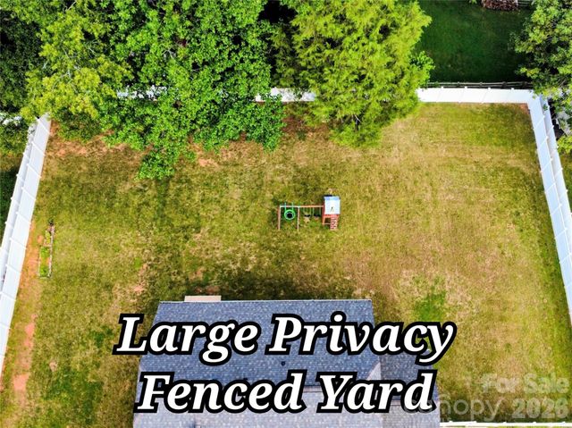 8207 Shady Pond Drive, Charlotte, NC 28227