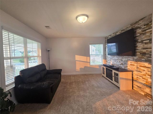 8207 Shady Pond Drive, Charlotte, NC 28227
