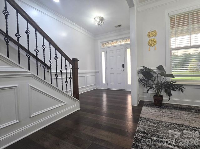 8207 Shady Pond Drive, Charlotte, NC 28227