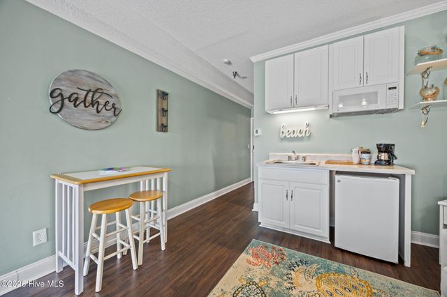 602 W Ft Macon Road 114, Atlantic Beach, NC 28512