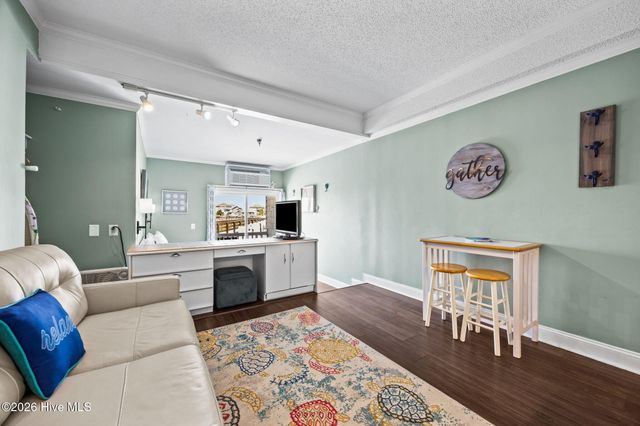 602 W Ft Macon Road 114, Atlantic Beach, NC 28512