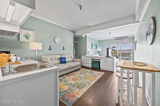 602 W Ft Macon Road 114, Atlantic Beach, NC 28512