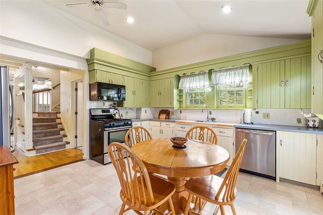 228 Rodman Street, South Kingstown, RI 02879