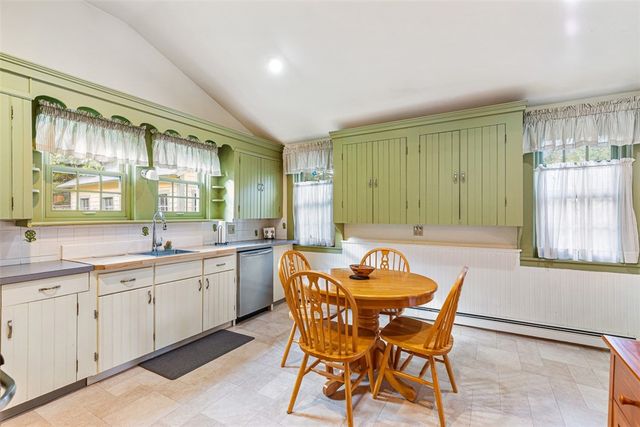 228 Rodman Street, South Kingstown, RI 02879