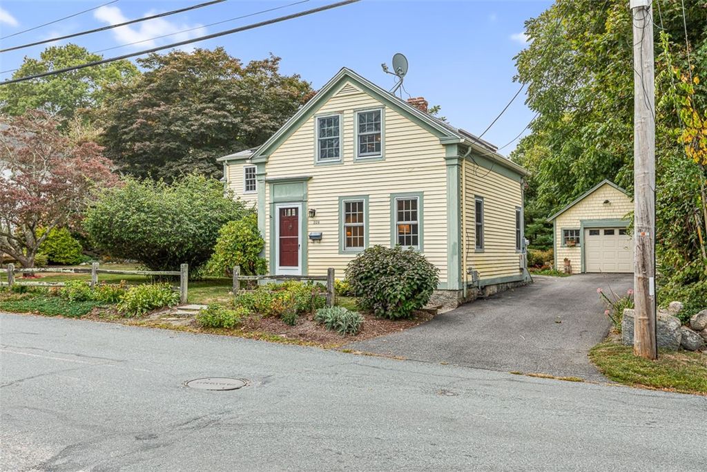 228 Rodman Street, South Kingstown, RI 02879