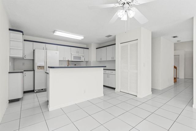 10320 NW 10th Court, Plantation, FL 33322