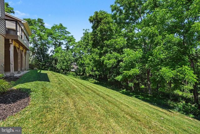 3916 SEABISCUIT WAY, Harrisburg, PA 17112