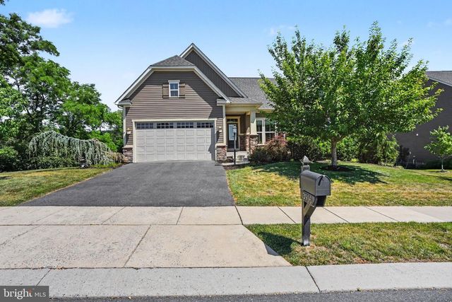 3916 SEABISCUIT WAY, Harrisburg, PA 17112